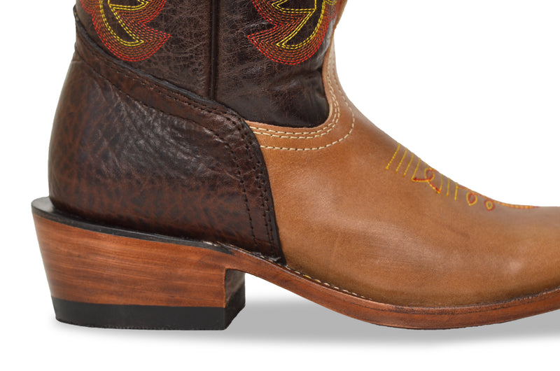 Load image into Gallery viewer, Youth Rough Stock Boots - Brown
