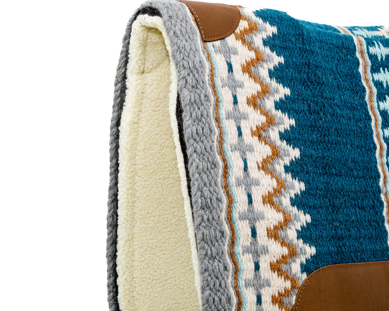 Load image into Gallery viewer, Oxbow Contoured Performance Fleece 31&quot; x 32&quot; - Turquoise/Tan
